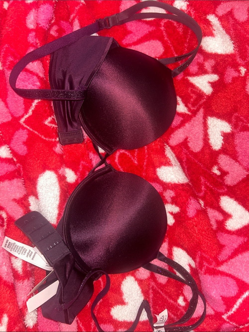 Victorias Secret size 32B push up bra NWT